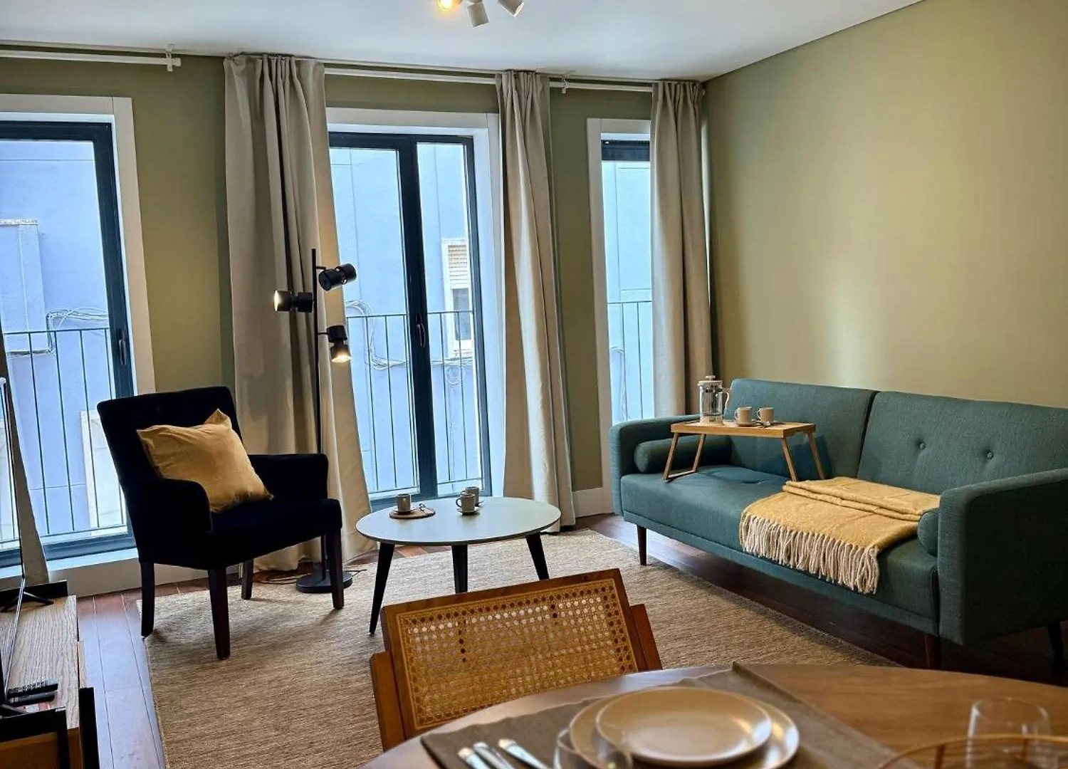 Aqueduct Apartment Vl Lisbon Portugal