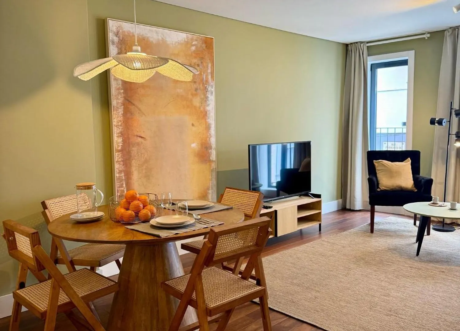 Aqueduct Apartment Vl Lisbon Portugal